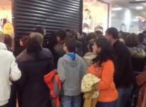 Կեսգիշերին մոտ, Երեւան մոլում..