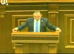 Դու մարշրուտնիի գիծ բերելո՞ւ ես մեր տան մոտով անցնի