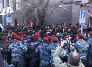 Բերման ենթարկեցին Տիգրան Խզմալյանին