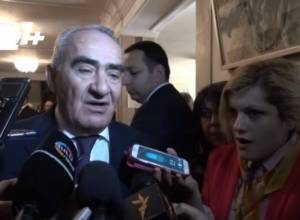 Ինչով պետք է զբաղվի Գագիկ Ծառուկյանը՝ ըստ Գալուստ Սահակյանի