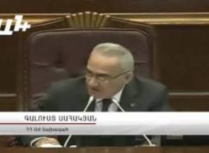 Գալուստ Սահակյանը անջատեց խոսափողները