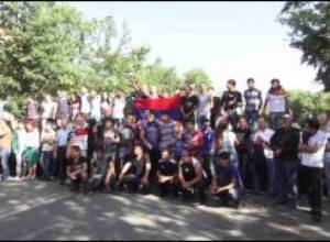 Խմբակային լուսանկար Բաղրամյան փողոցից. 30.06.15