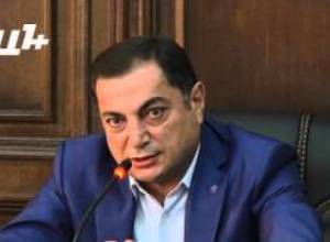 «Մեր կուսակցությանը ճանաչում եք, մենք քննարկում ենք հարցերը». Աղվան Վարդանյան