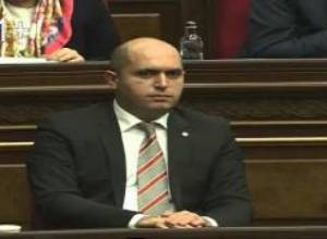 Զուրաբյանը պահանջում է բացատրություն Արմեն Աշոտյանից