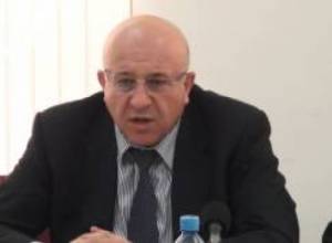 Դատավոր Մնացական Մարտիրոսյանը կողմ է, որ մերձավոր ազգականը ցուցմունք տա ամբաստանյալի դեմ