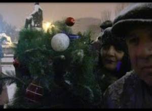 13.01 Տոնածառերով դեպի Ազատության հրապարակ