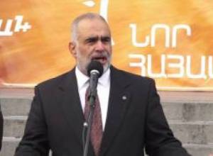 «Զգուշացնում եմ պարոն Սարգսյանին՝ որտեղ դրոշը, այնտեղ էլ ես»