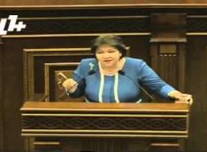 Հերմինե Նաղդալյանի ելույթը