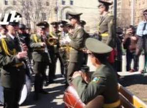 Այգու ակորդեոնահարը միացավ նվագախմբին