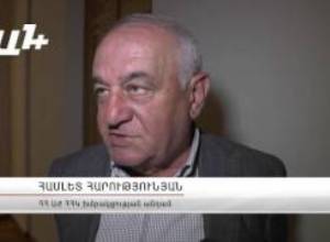 Գալուստ Սահակյան. «80-ականների զենքերը կառուցողական են»