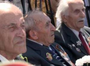 Երևանում բացվել է մարշալ Համազասպ Բաբաջանյանի արձանը