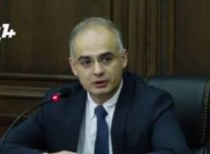 Զուրաբյանն առաջարկում է վերանայել բյուջե 2016-ը