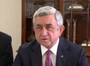 Ս. Սարգսյանն այցելել է դեսպանի կեցավայր՝ Թագուհու ծննդյան օրվա առիթով