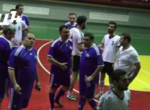 Պատգամավորները ֆուտբոլ են խաղում