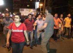 Միջադեպ երթի ժամանակ. ցուցարարները բղավում են ՍԱՐԻ ԹԱՂ