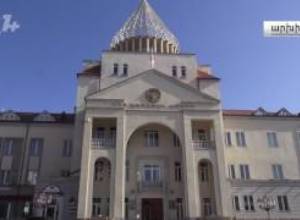 "ԼՂՀ Սահմանադրական փոփոխությունները Բ. Սահակյանի վերարտադրության համար են"