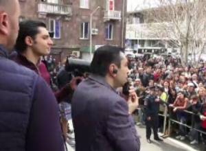 Սպայկա ընկերության տնօրենին կալանավորեցին. բողոքի ակցիա դատարանի դիմաց. ՈՒՂԻՂ