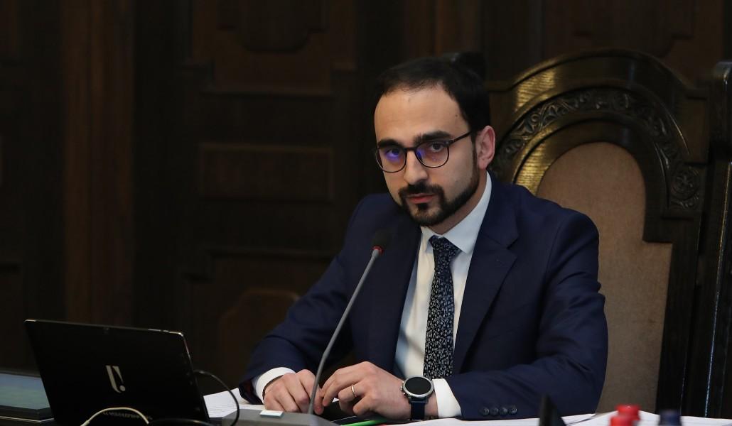 Տիգրան Ավինյան