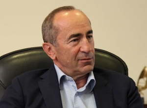 Роберт Кочарян останется под арестом еще два месяца