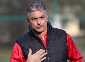 «Արարատի» գլխավոր մարզիչ Աբրահամ Խաշմանյանը չէր ներկայացել իր թիմի խաղին