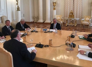 Встреча министров иностранных дел Армении, Азербайджана и России продолжается: МИД