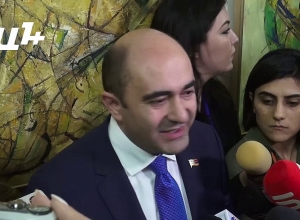 Որեւէ մեկը չի կարող մեզ հետ «ռազբորկա անելու» լեզուներով խոսել. Էդմոն Մարուքյան