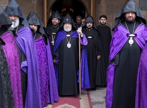 Ավագ հինգշաբթին Մայր Աթոռ Սուրբ Էջմիածնում