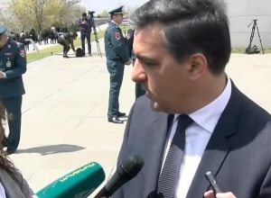 Важна политическая активность армянской стороны: Арман Татоян