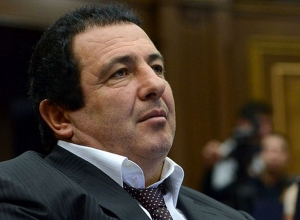 Требуем начать уголовное преследование по отношению к Гагику Царукяну