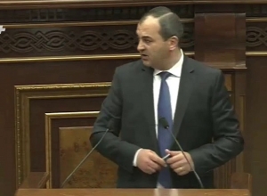 Երեսը երեսից կամաչի. գլխավոր դատախազն՝ Արման Բաբաջանյանին