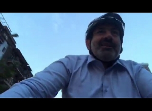 Pashinyan wants number of bicycles in city to increase
