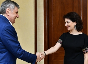 Анна Акопян приняла Ара Абрамяна