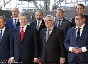 Armenia PM participates in official dinner in Brussels