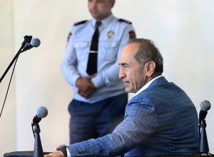 Վերաքննիչ դատարանը կասեցրել է Ռոբերտ Քոչարյանի անմեղության կանխավարկածի խախտման վերաբերյալ գործի վարույթը