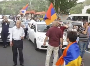 Ցուցարարները շարժվում են դեպի Ազատության հրապարակ