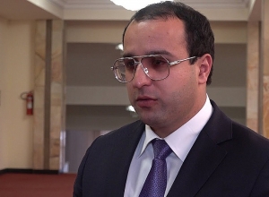 «Ինքը կարա մի ճիշտ բան անի, գնա իր անունը փոխի». Հայկ Սարգսյանը՝ Հայկ Ալումյանին