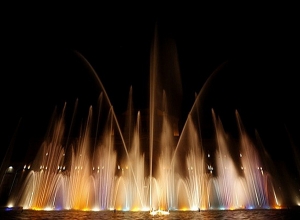 В графике цветомузыкальных фонтанов на Площади Республики будут произведены изменения