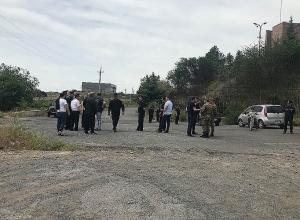 Жители села Прошян перекрыли магистраль Ереван-Аштарак