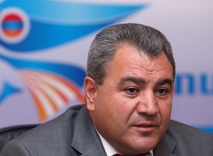 Իշխան Զաքարյանը հանդիպել է ՀՀ պաշտպանության նախարարի եւ ԱԱԾ պետի հետ