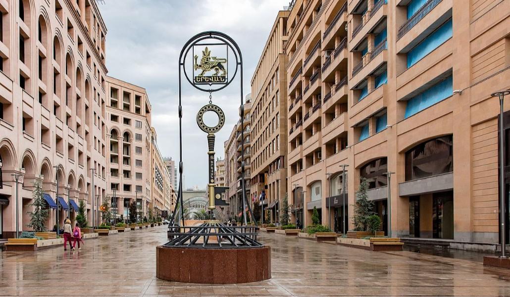Yerevan_key,_Northern_Avenue
