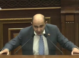 Որ Դուք խորհրդի անդամ եք, արդեն իսկ շահերի բախման մեջ եք. Մարուքյան