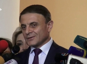 Լրագրողները կարող են հանգիստ սեւ շորեր հանգել. Ոստիկանապետ