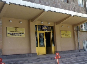 Թատերականում սպասում են Արայիկ Հարությունյանին