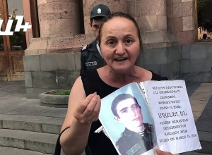 Վարչապետը տեղյակ չէ՝ ինչ է կատարվում. որդեկորույս մայրեր