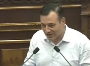 «Как говорила моя бабушка: если б мы были сообразительными, поняли бы, что это – ложная история»