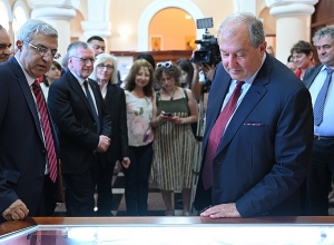 Ֆլորենցիայից Մատենադարան են բերվել երեք հնագույն և արժեքավոր հայկական ձեռագրեր