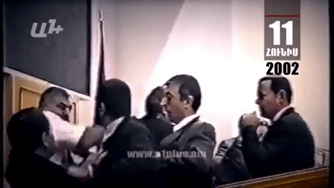 Календарь: 11-е июня: В дело вмешивается Левон Тер-Петросян, Вазген Саргсян делает свой шаг конем, кафедра НС заблокирована