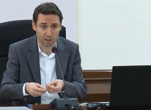 ПРЯМОЙ ЭФИР: Внеочередное заседание совета старейшин Еревана