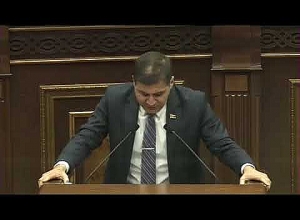 Մի օր կարթնանաք ոչ թե երկիր Հայաստանում, այլ երկիր Աբովյանում. Բաբաջանյանը՝ Կառավարությանը