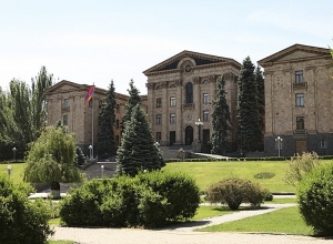 Ընթանում է Ազգային ժողովի նիստը. ՈՒՂԻՂ